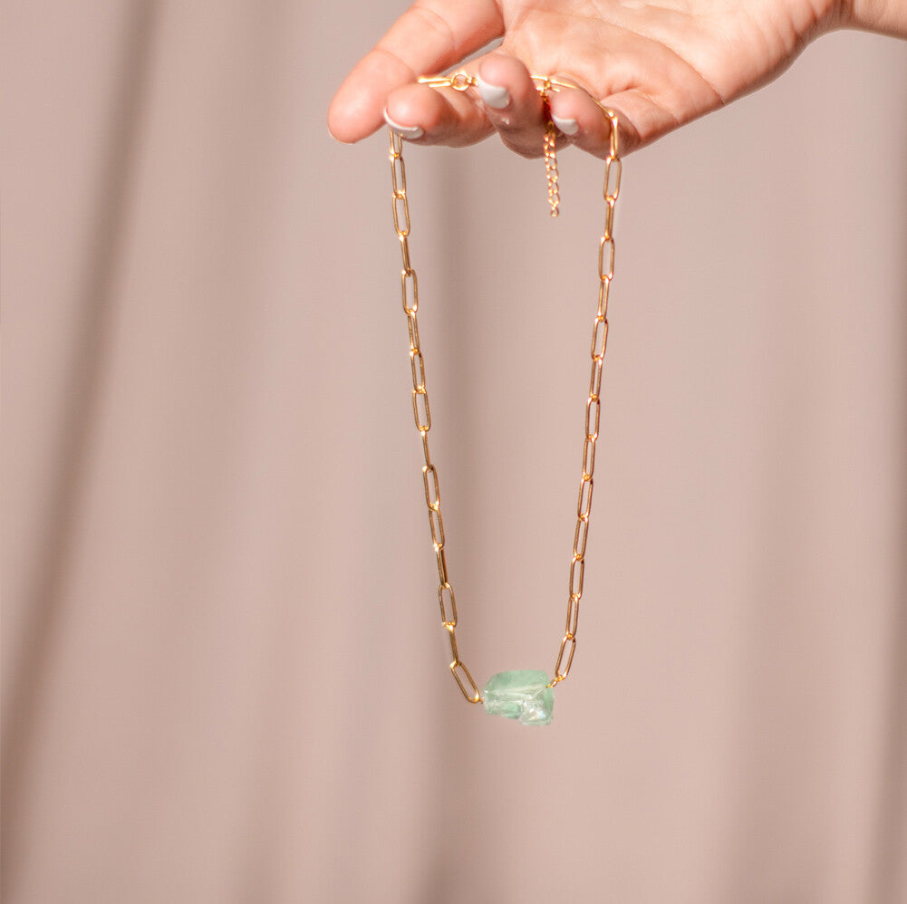 Choker piedra en bruto