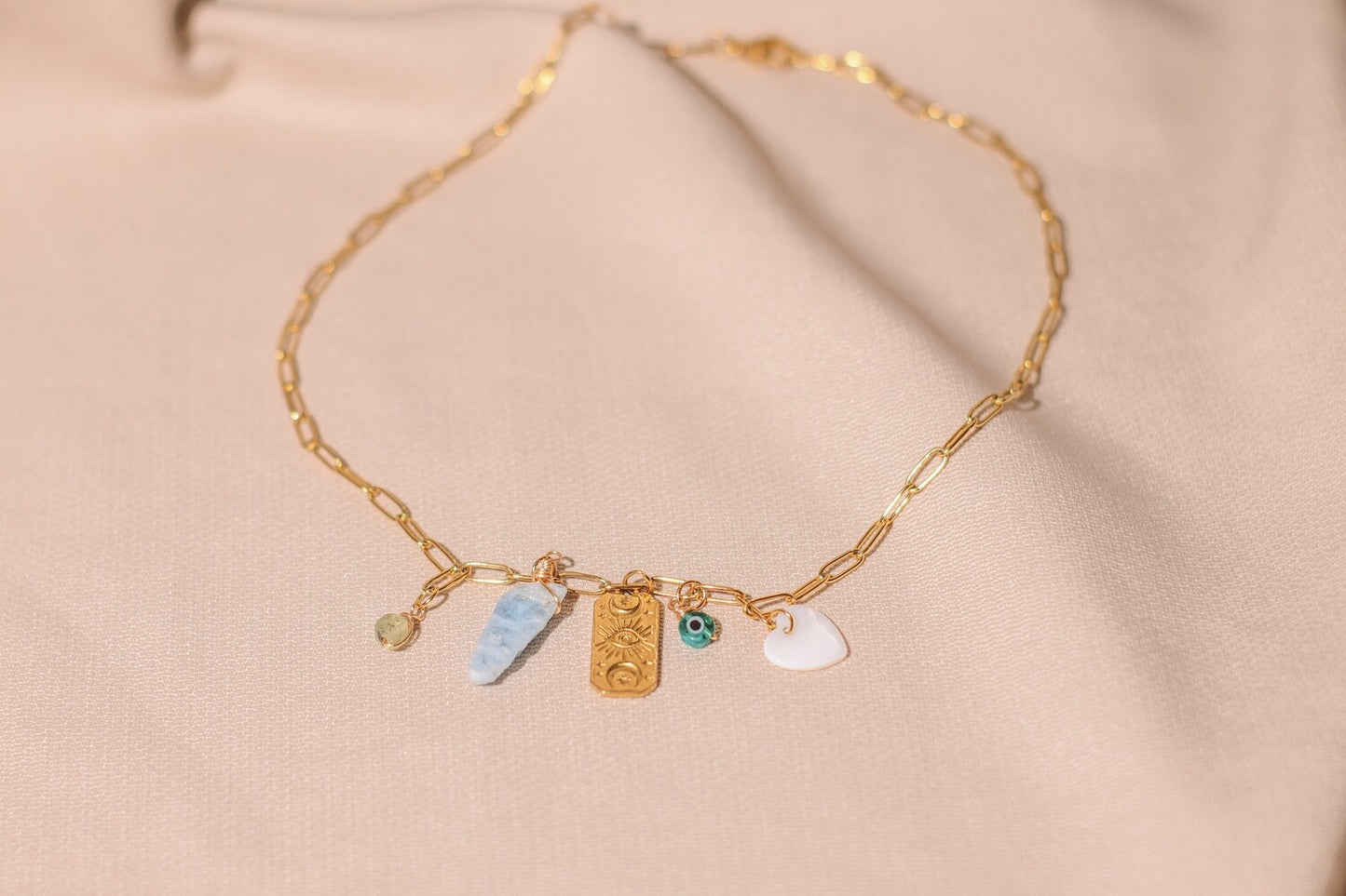 Collar tercer ojo