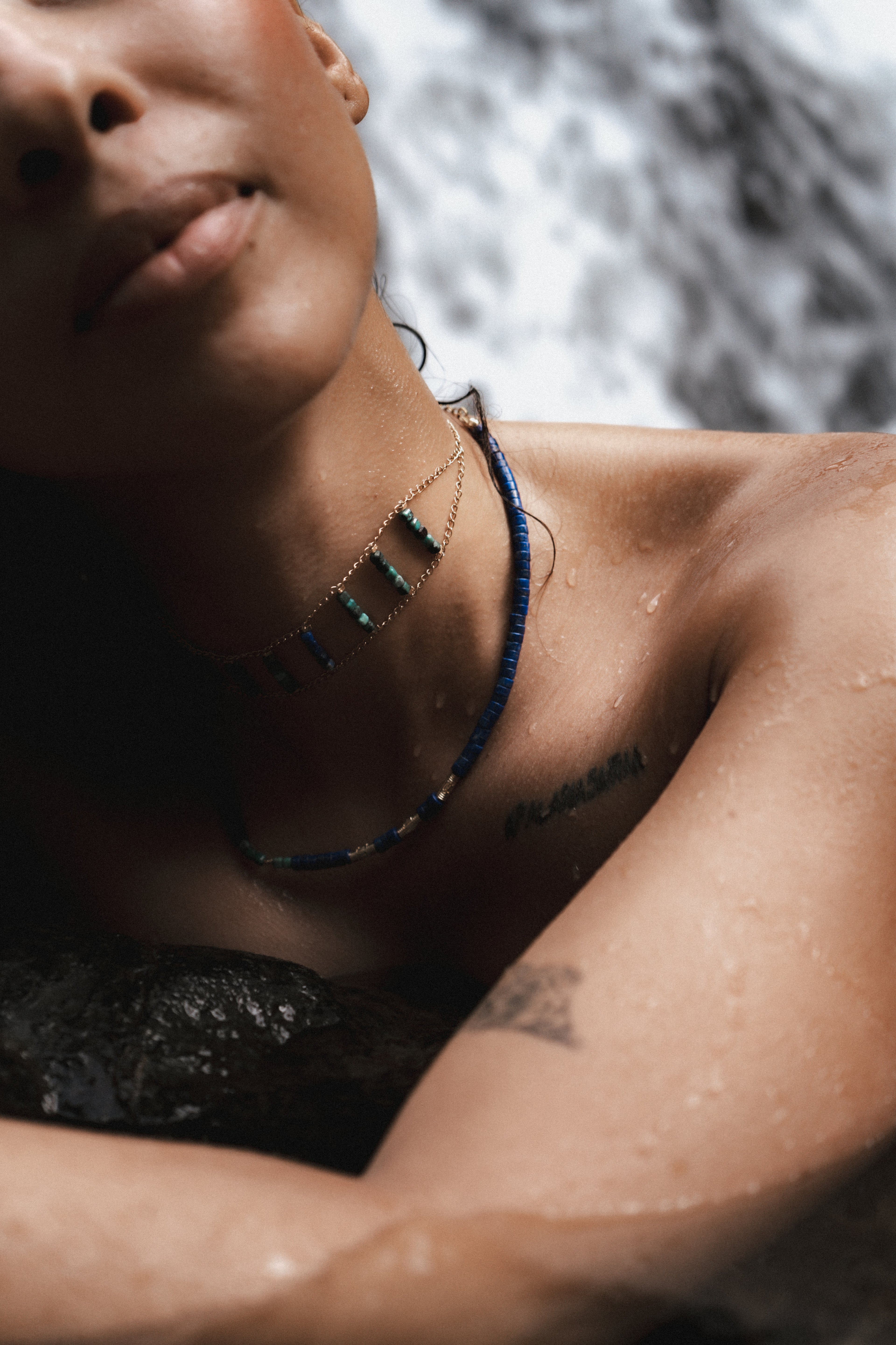 Collar palabra sagrada