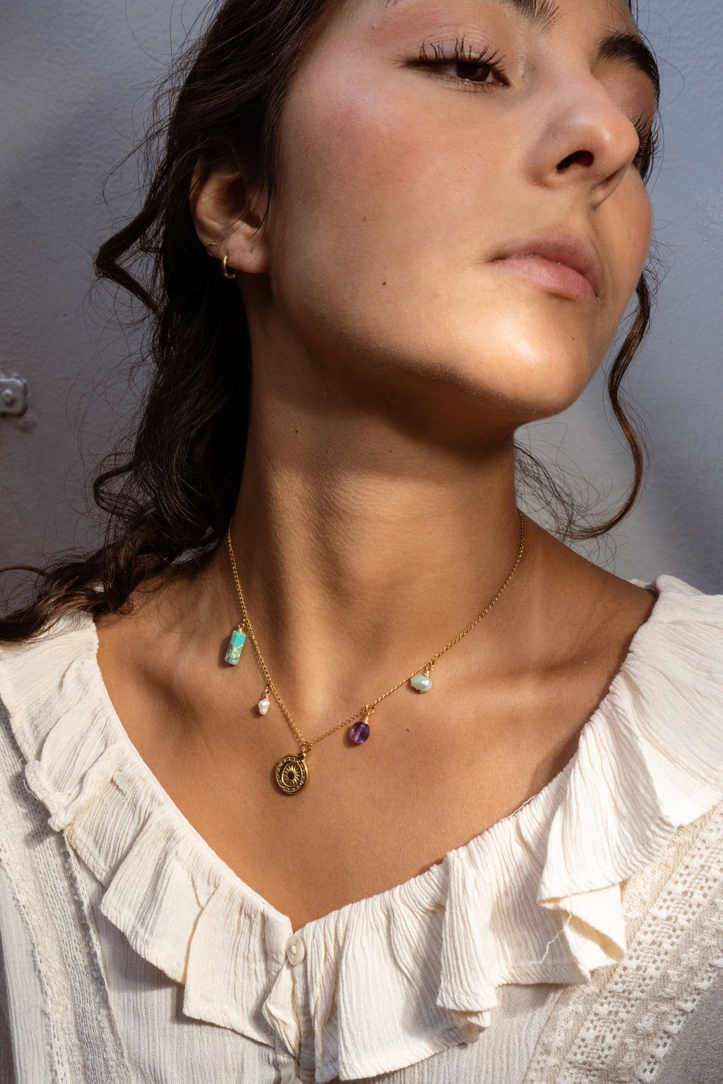 Collar círculo de sol y luna