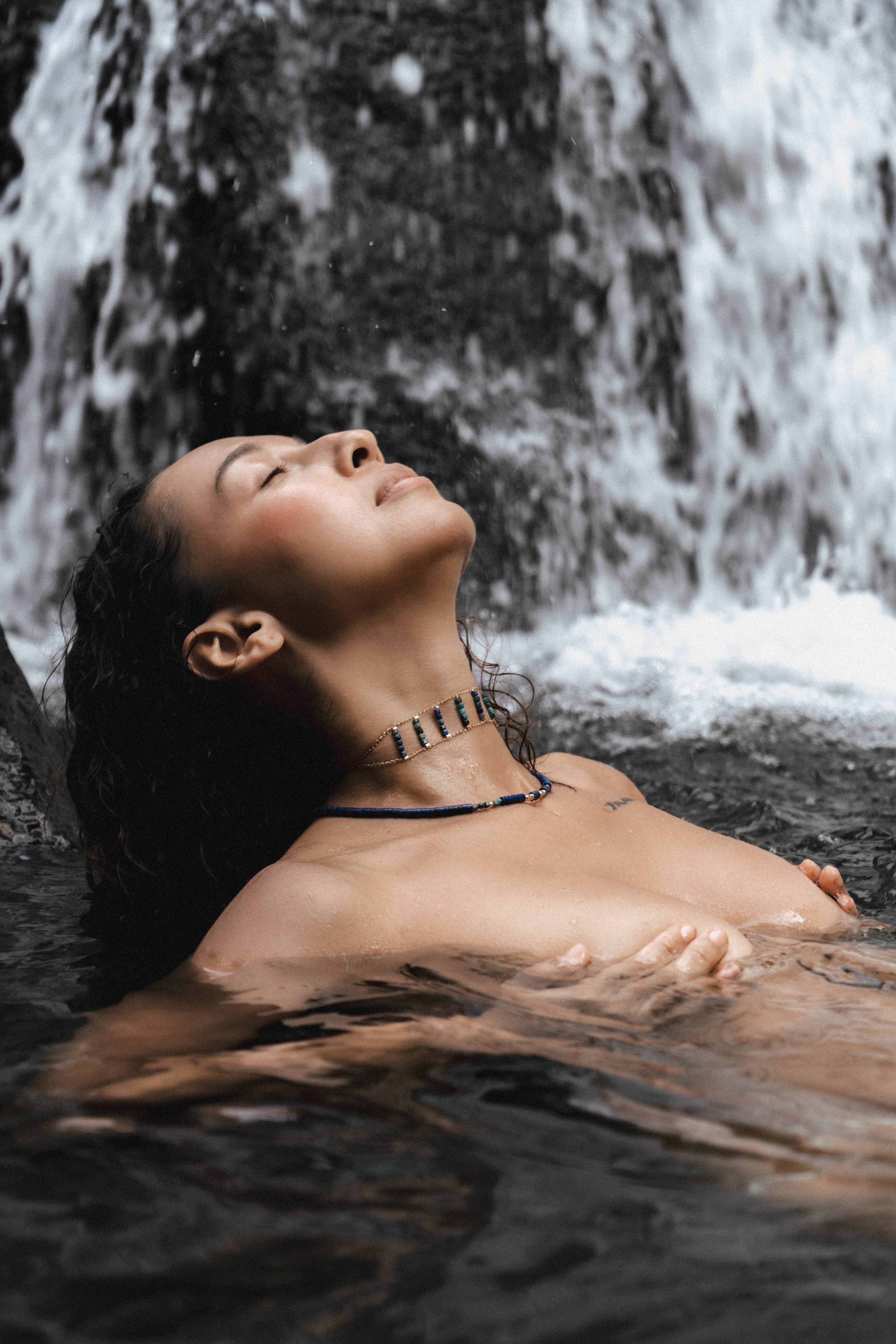 Choker voz de la diosa intuitiva